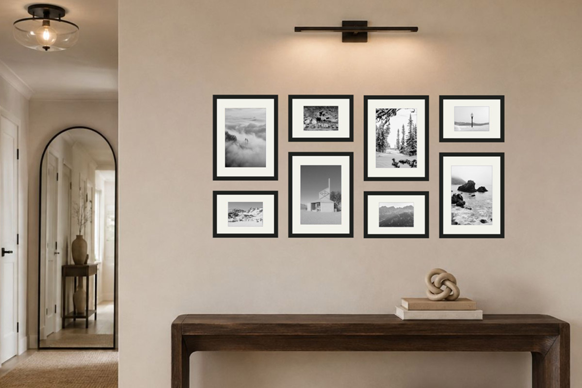 HangPlanner outer-aligned preset: RÖDALM 30×40 cm ×4 / A4 ×4, group about 143 × 70.3 cm